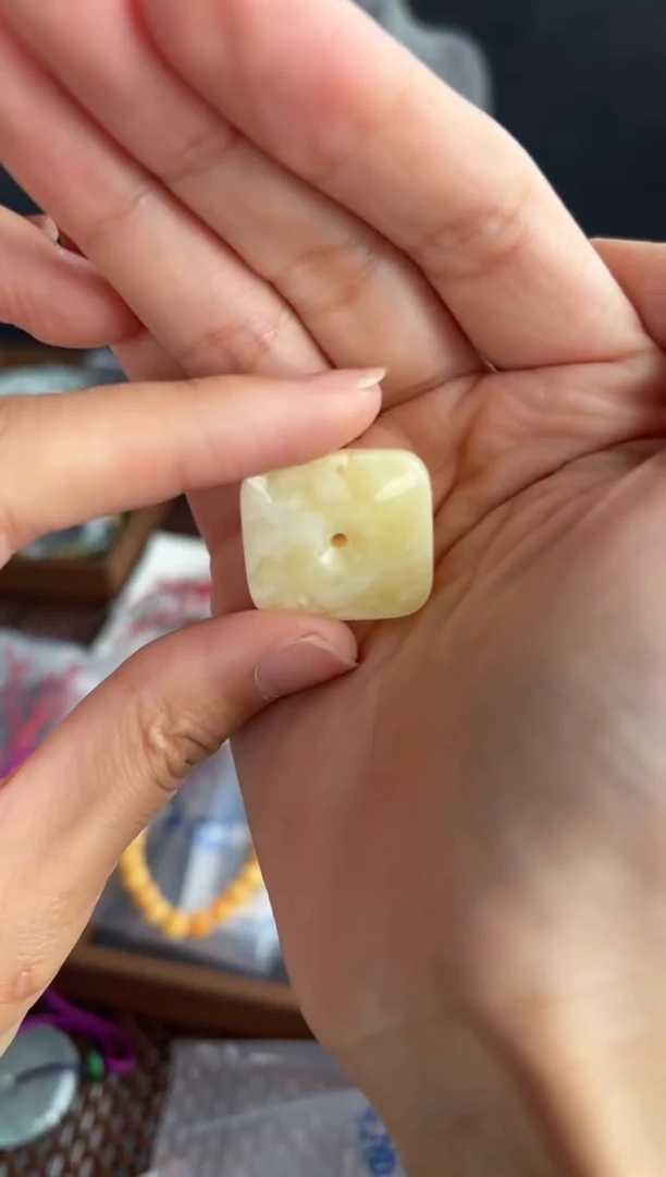 未镶嵌颈饰蜜蜡817买断