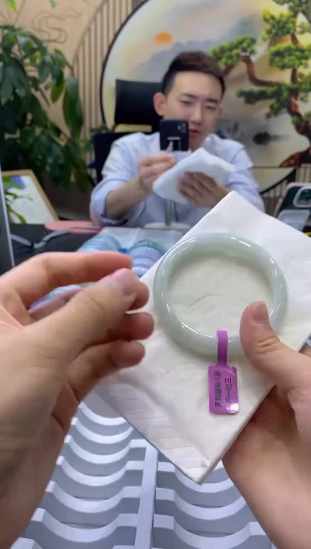 翡翠手镯未镶嵌00000009227