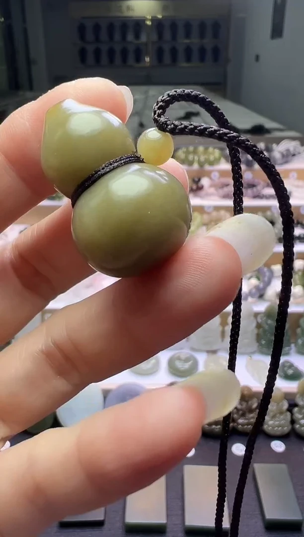 颈饰未镶嵌和田玉168号链接