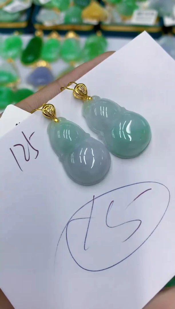 翡翠未镶嵌颈饰11111111111多样性发其一