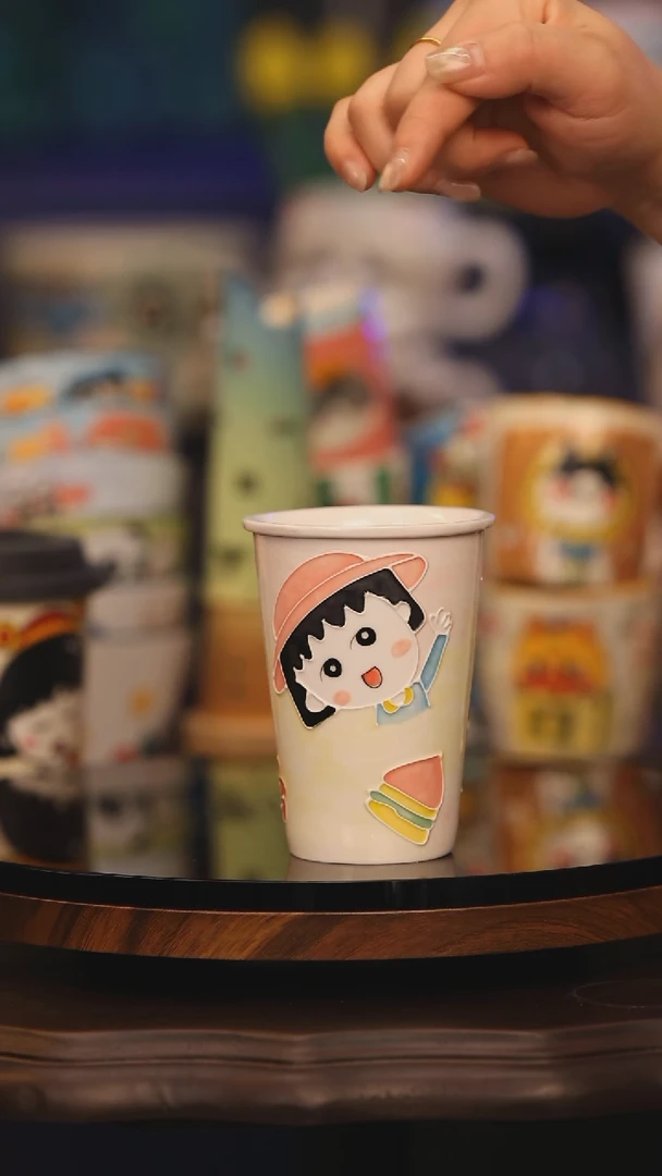 【闪购商品】摆件景德镇釉下彩绘设计师款式陶瓷