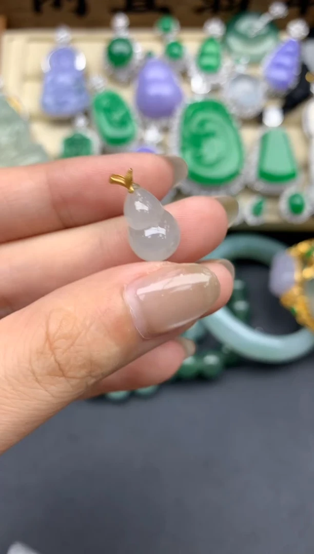 翡翠18K金镶嵌颈饰35-春日珠宝