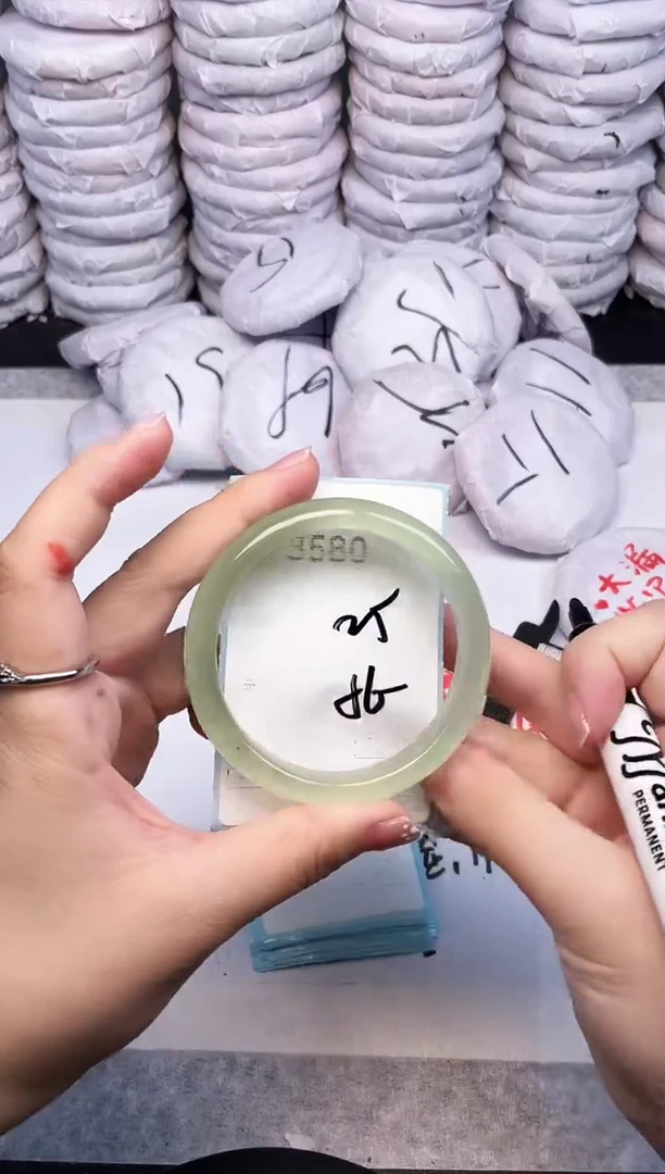 手镯玛瑙/玉髓未镶嵌3580