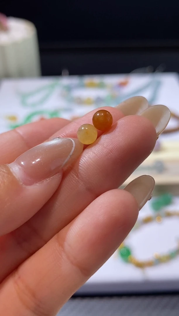 未镶嵌定制翡翠卡5+珠珠一组两个 买断不退换
