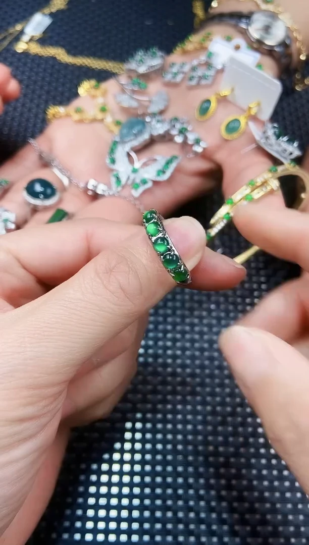 【闪购商品】翡翠戒指未镶嵌111111111