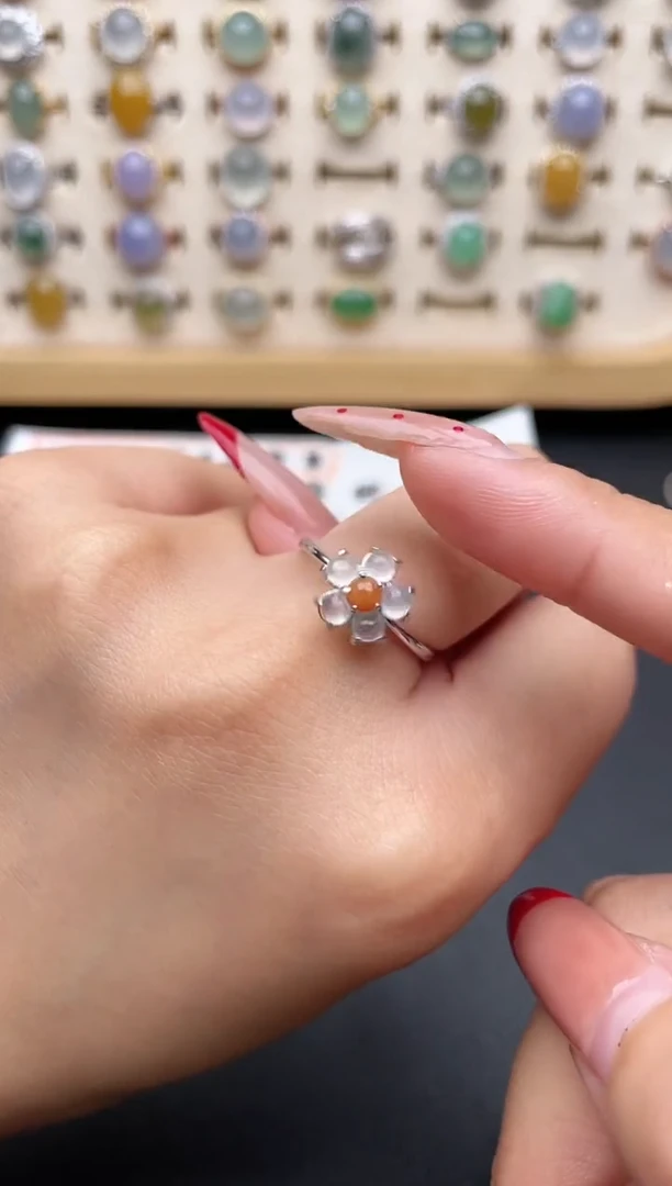 【闪购商品】翡翠戒指银S925镶嵌一物一证一礼盒