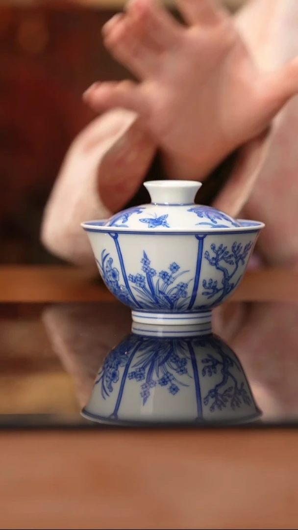 杯看山柴窑青花开窗