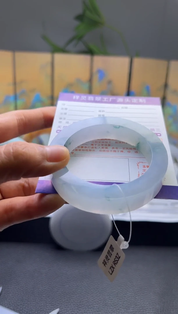 定制翡翠手镯未镶嵌定制产品不退不换