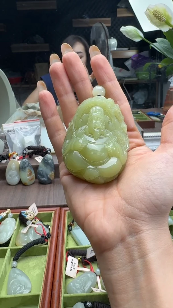 和田玉未镶嵌把件若羌料青黄口手把件