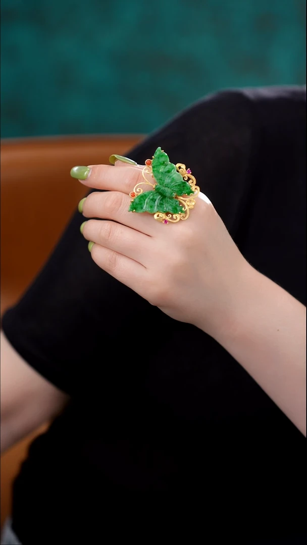 颈饰未镶嵌翡翠翡翠戒指