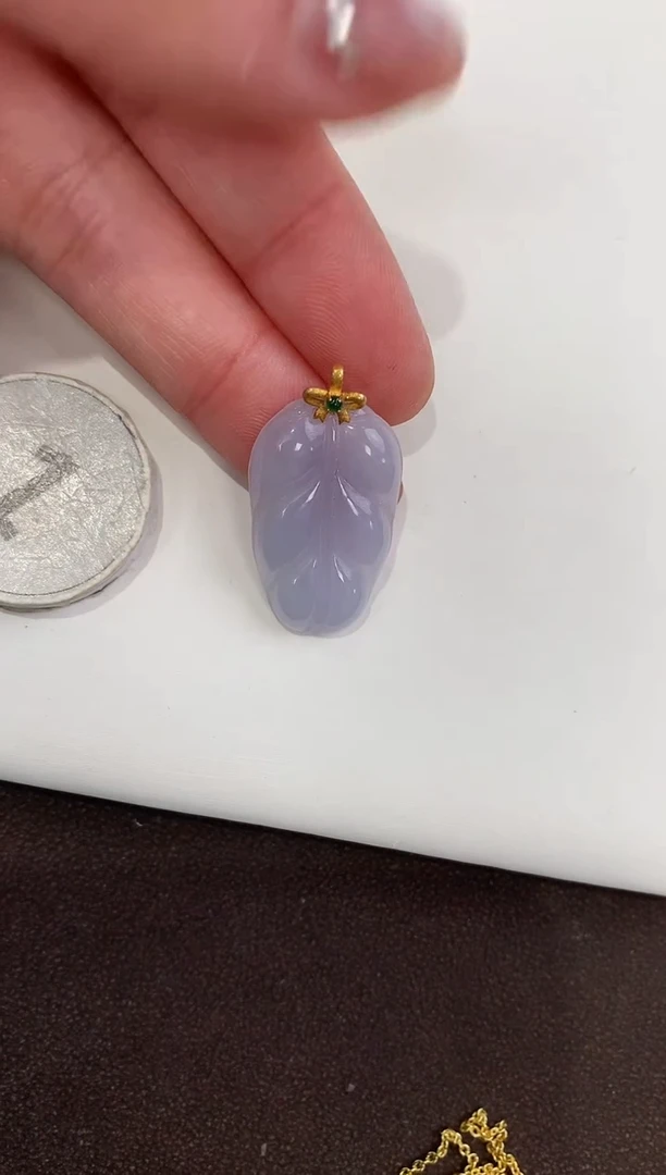 颈饰18K金镶嵌翡翠 天然缅甸a货翡翠(多样性发其一)