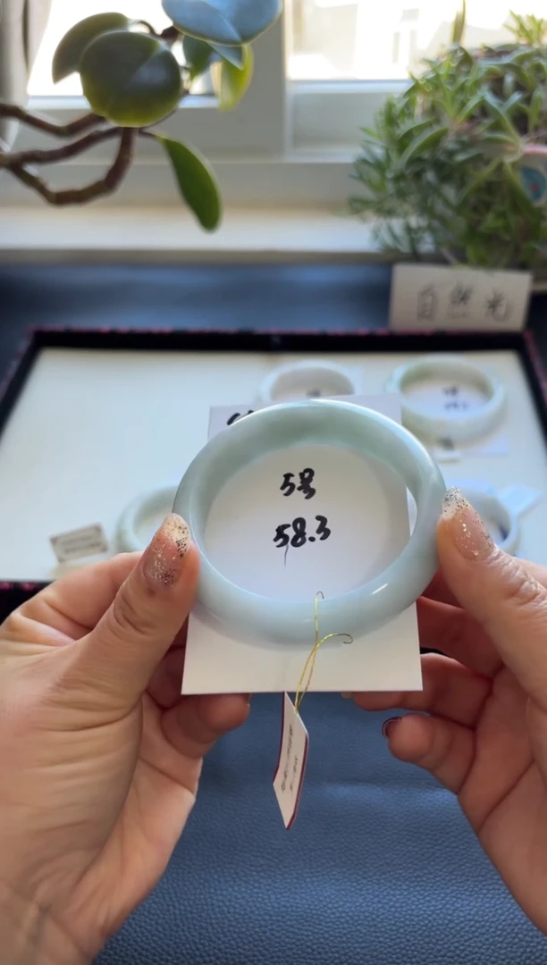 未镶嵌手镯翡翠锦****）1