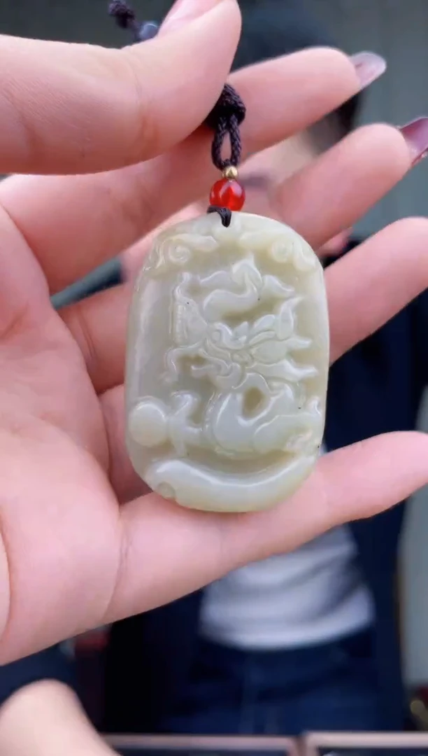 【闪购商品】和田玉挂件未镶嵌拍一发一，多样性发货！