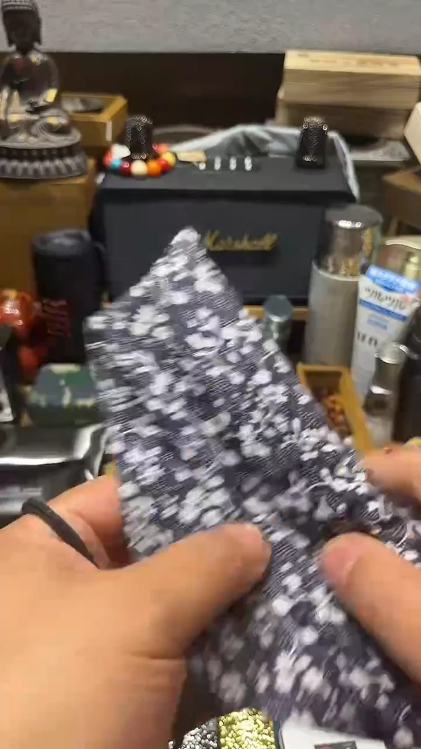 瓷片闪购商品 如图所示