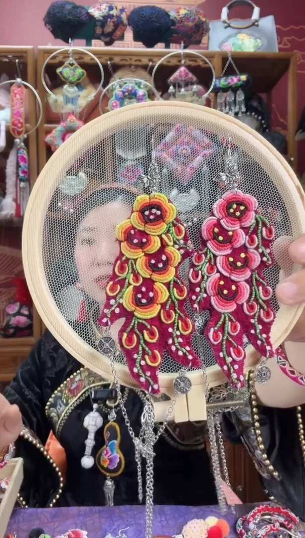 刺绣耳环58甜甜家