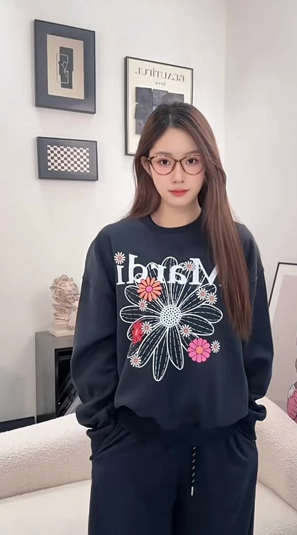 美系复古潮流长袖宽松型圆领厚款黑色卫衣舒适针织春日女款懒人风