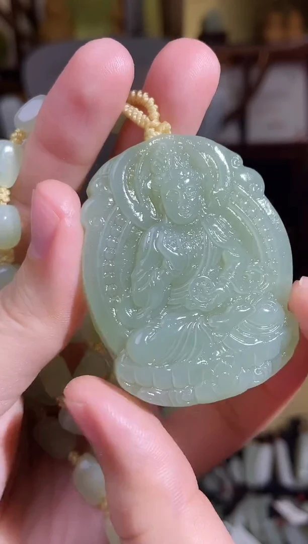 颈饰未镶嵌和田玉1