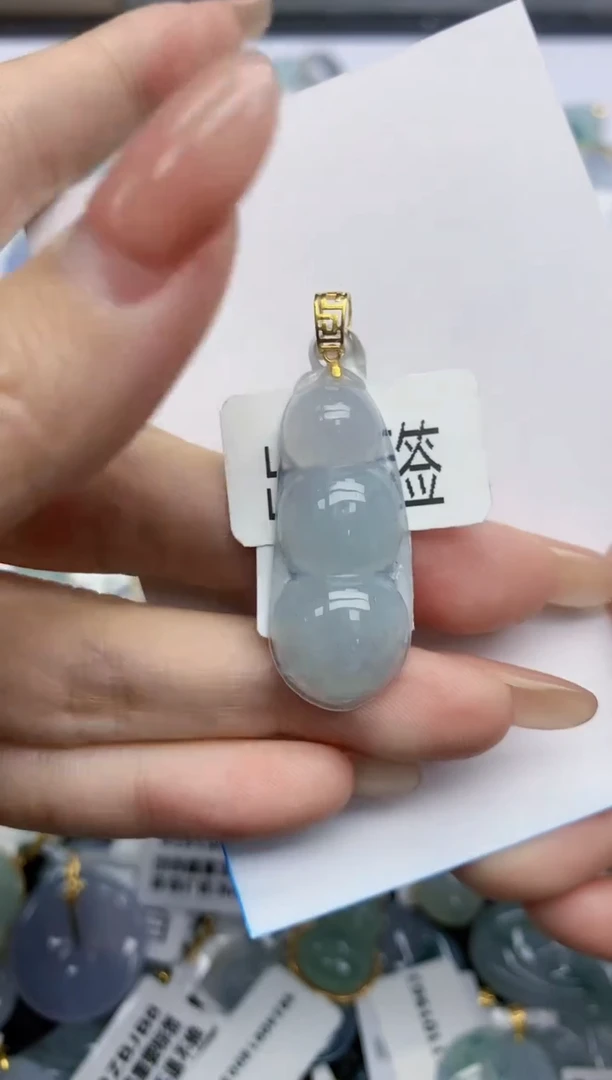 【闪购商品】翡翠挂件18K金镶嵌天然翡翠A货