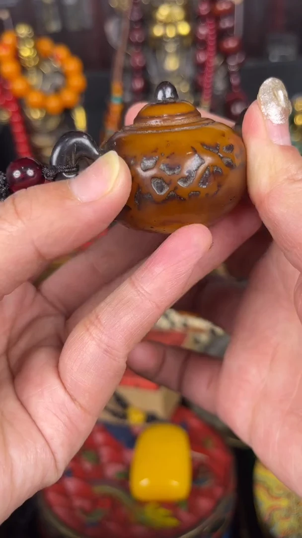 【闪购商品】蜜蜡手链未镶嵌把把壶