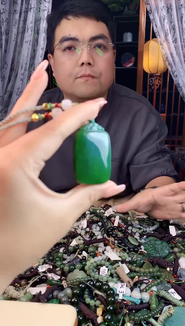 【闪购商品】和田玉挂件未镶嵌多样性发一