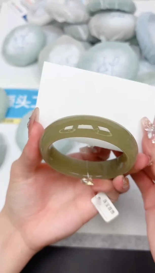 石英质玉手镯未镶嵌328-56.7