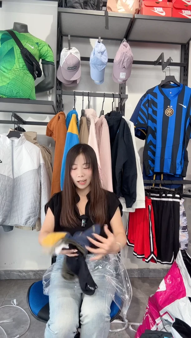 1619 编码 瑕疵款直播间过款为准 尺码袜子