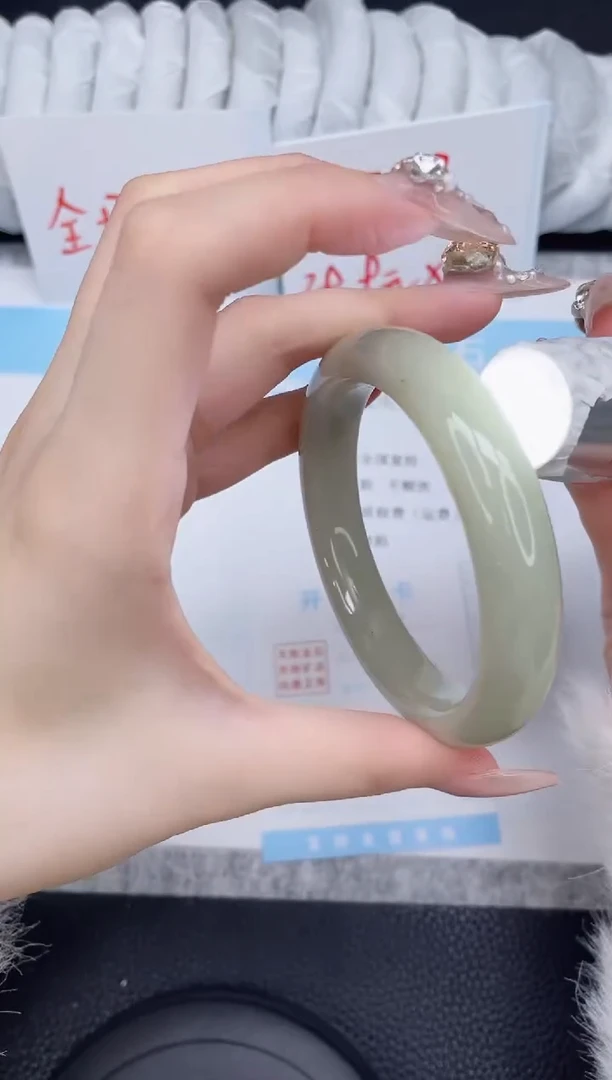 未镶嵌手镯石英质玉41-59
