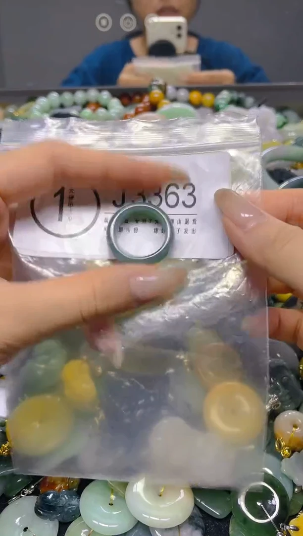 颈饰未镶嵌翡翠18.9MM/ J /翡翠A货，一件也是批发价