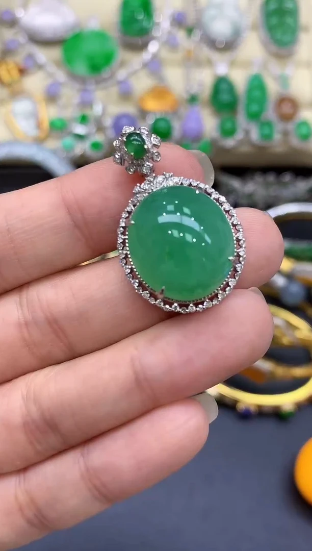 颈饰18K金镶嵌翡翠421-中国好珍宝