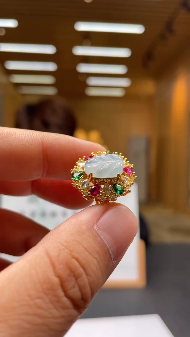 【闪购商品】翡翠未镶嵌颈饰********8