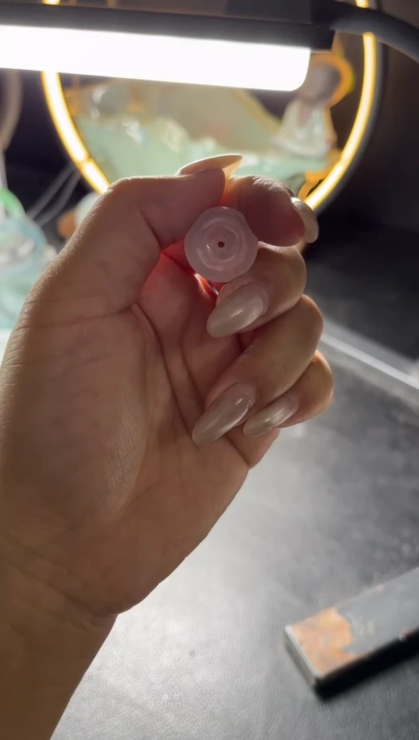 颈饰未镶嵌翡翠平安扣