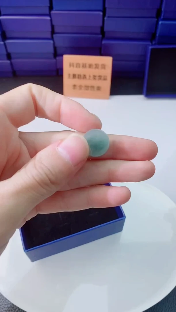 翡翠未镶嵌颈饰1111111111