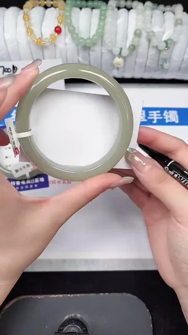 未镶嵌手镯石英质玉234-63/64