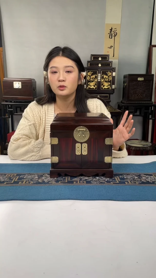 红酸枝木类端景台官皮箱