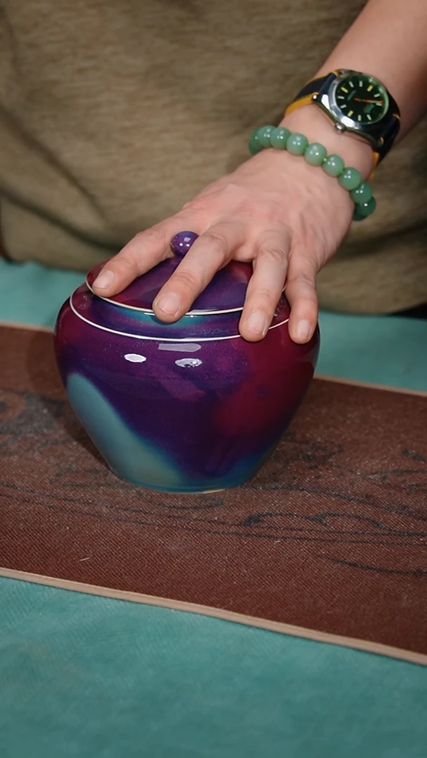 【闪购商品】85-1鸡心罐（宋钧点斑 简包）