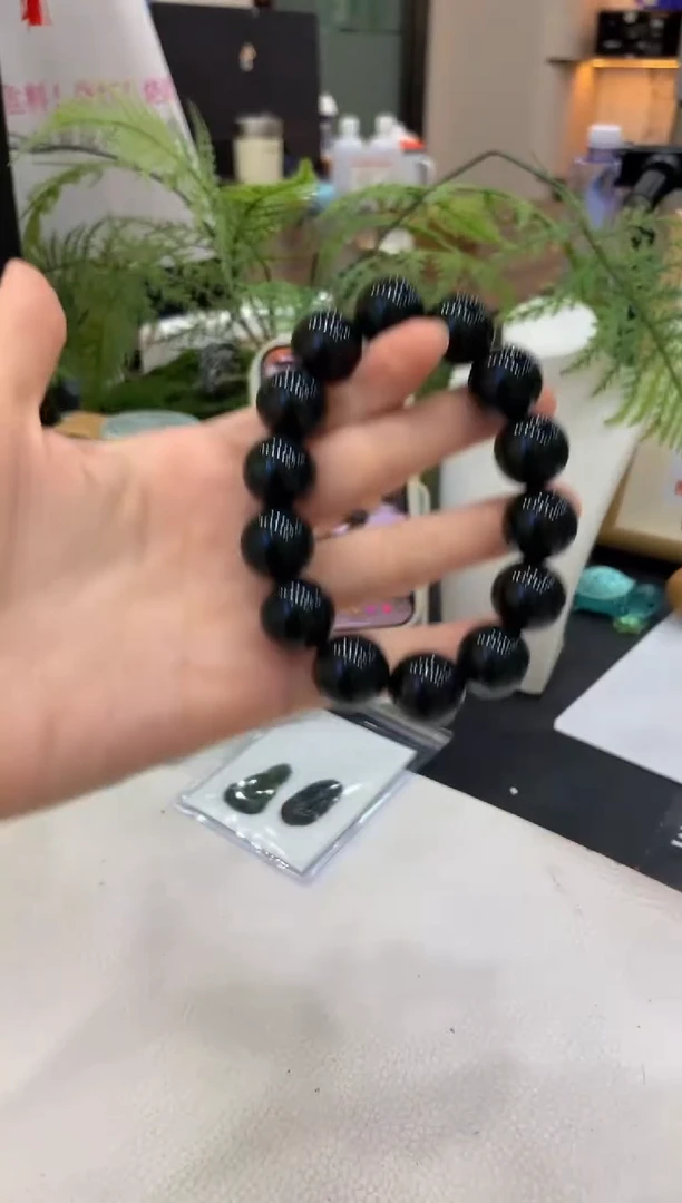定制翡翠未镶嵌L**子---21295