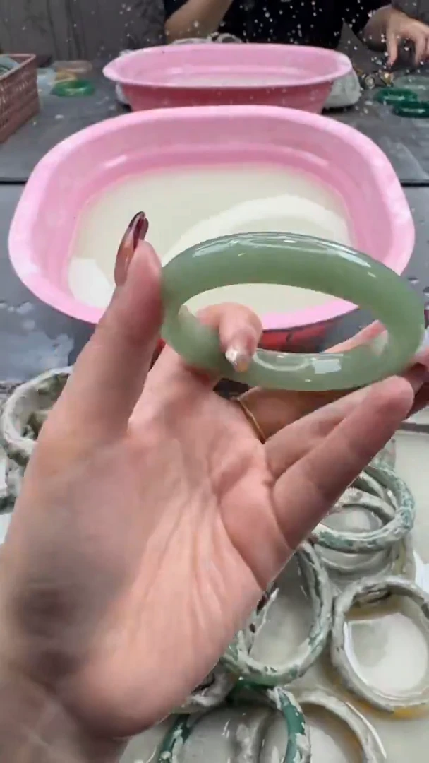 未镶嵌手镯石英质玉10 6160