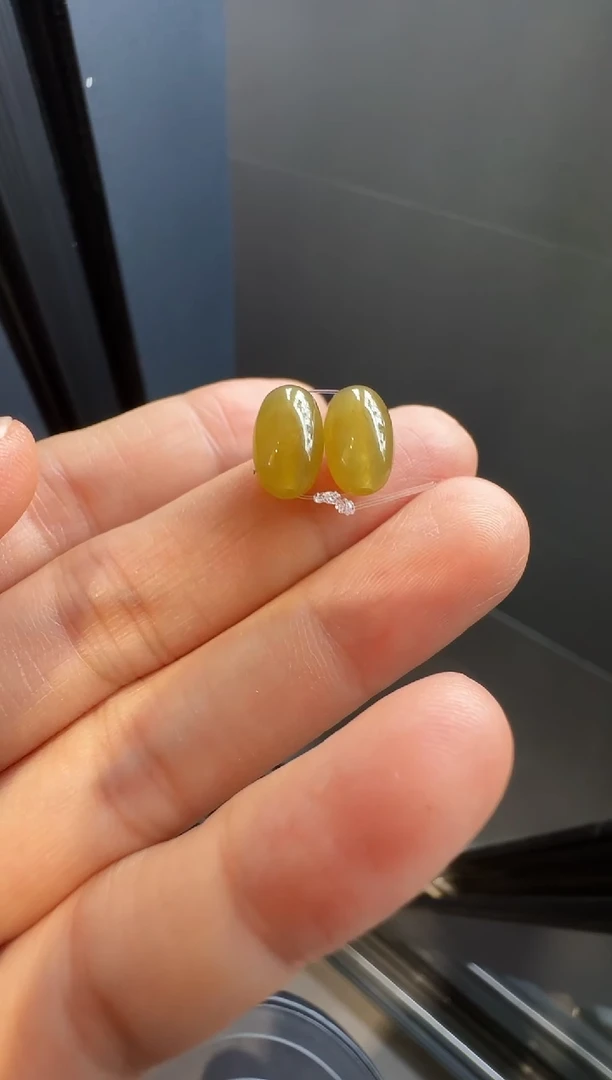 【闪购商品】翡翠耳饰未镶嵌00000680