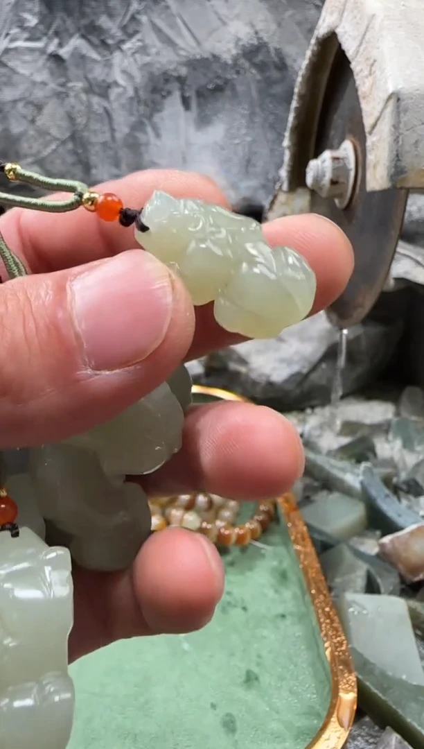 和田玉未镶嵌颈饰吊坠多样性拍一发一件