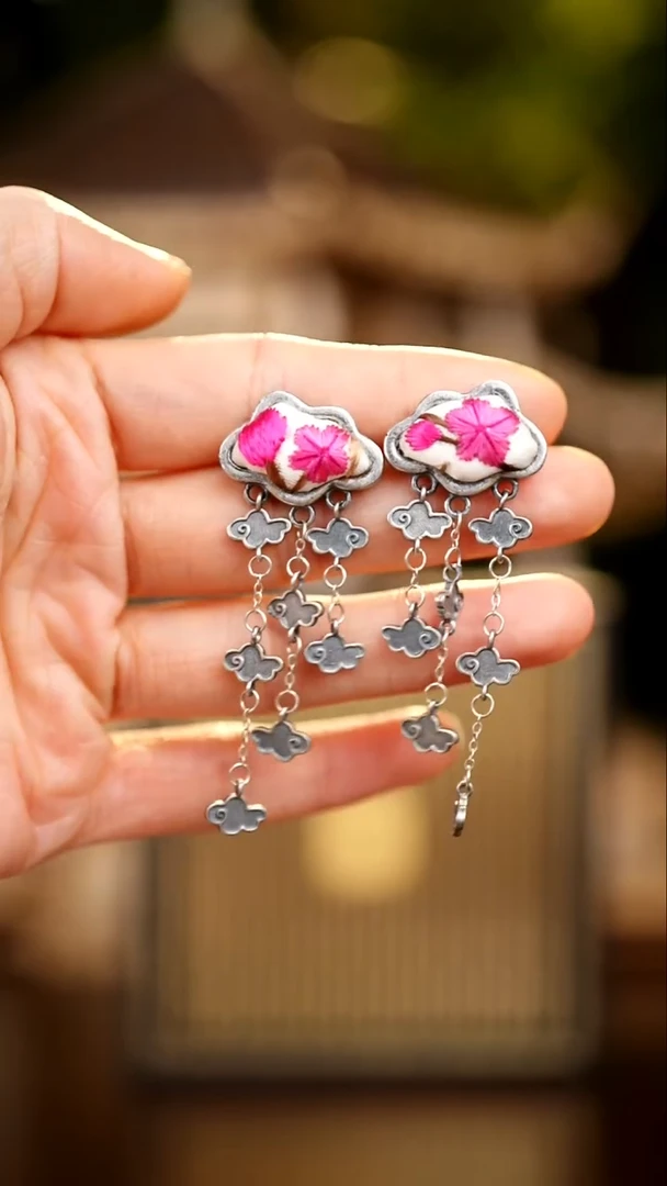 刺绣私人定制苗族手工A93