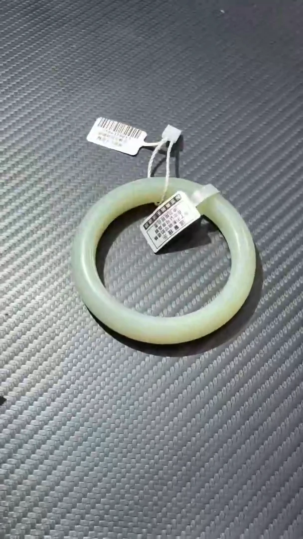 未镶嵌手镯和田玉（青白玉）且末近矿手镯55+微色差