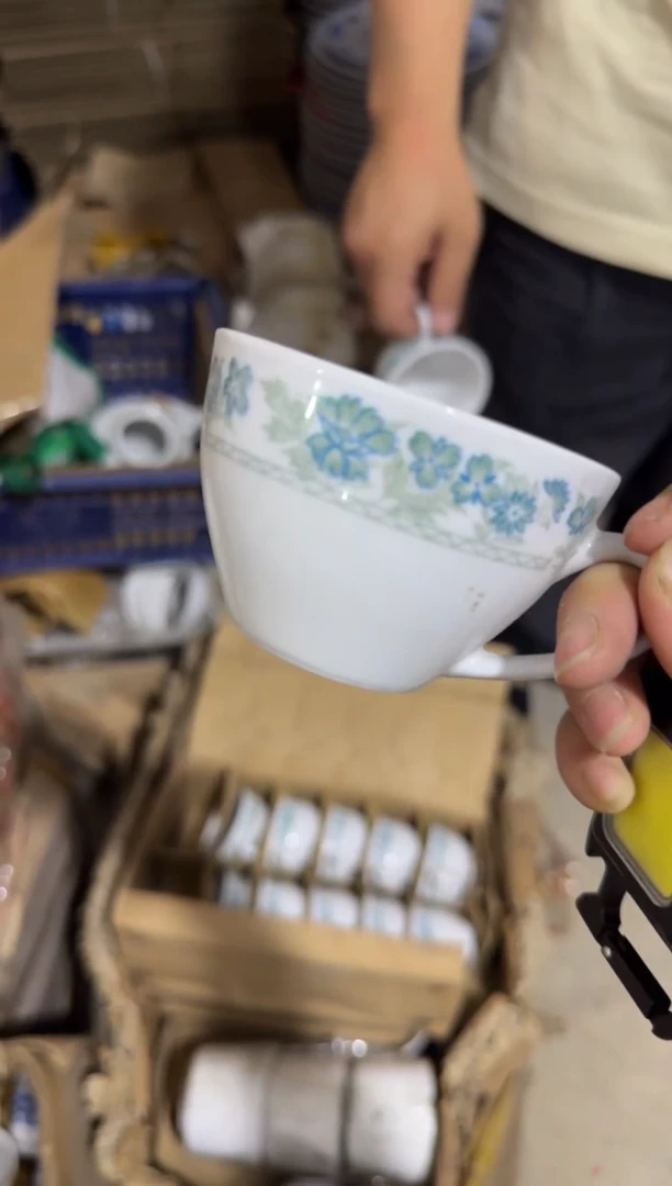 摆件绿山春杯微瑕请慎拍