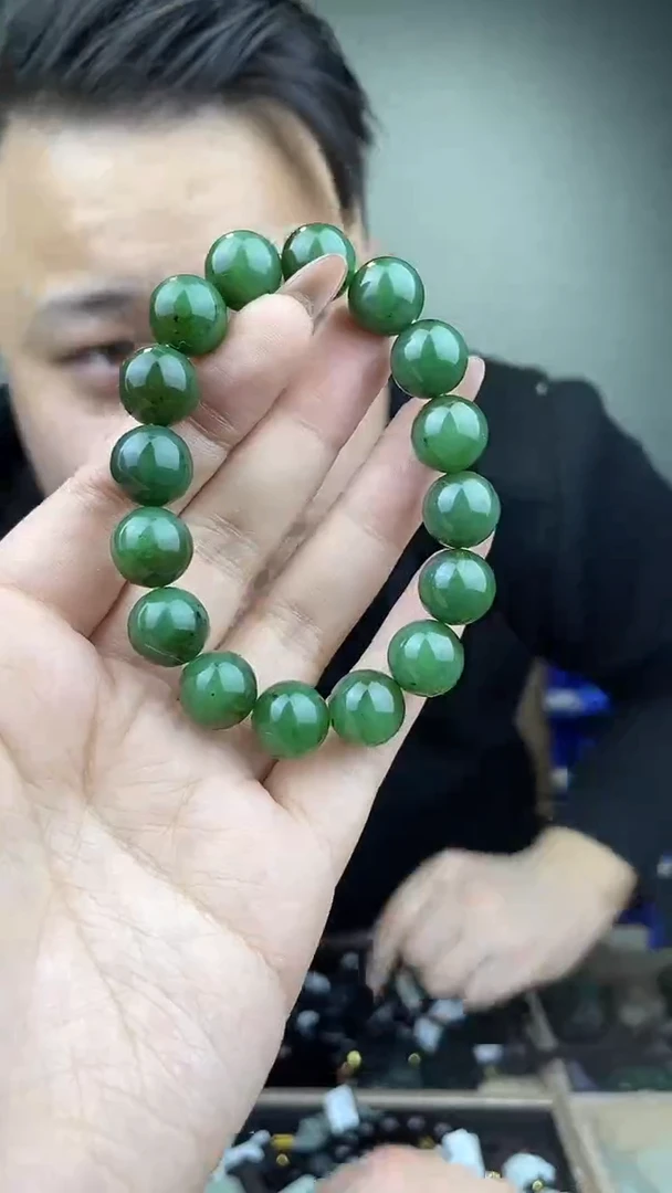 颈饰未镶嵌和田玉1拍一发一，多样性发货！