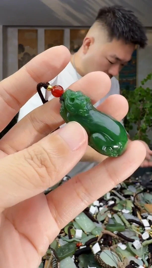 未镶嵌和田玉挂件拍一发一