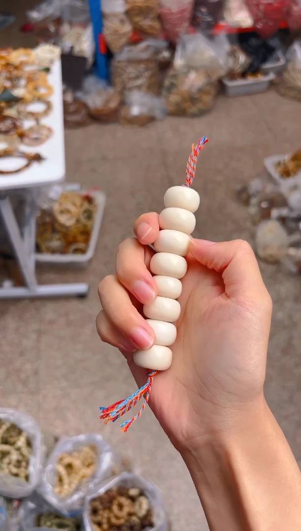 吊坠菩提根/象牙果白色棒棒糖 8颗