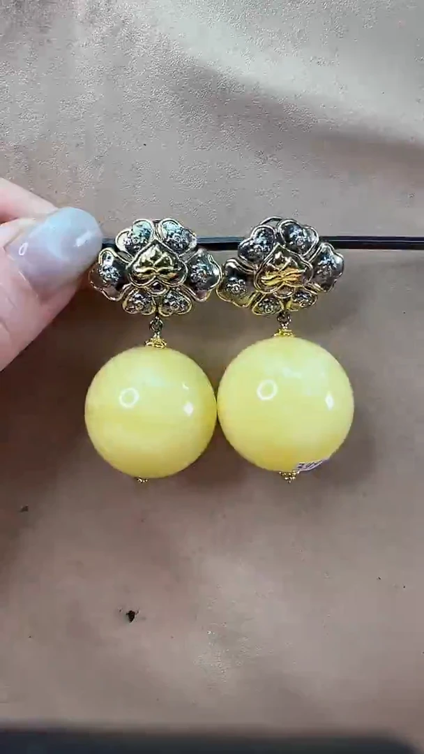 琥珀颈饰未镶嵌耳环