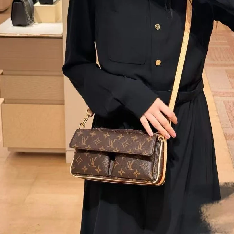 95新 LouisVuitton/路易威登 坤球奢选 lv 新款骆驼斜挎包