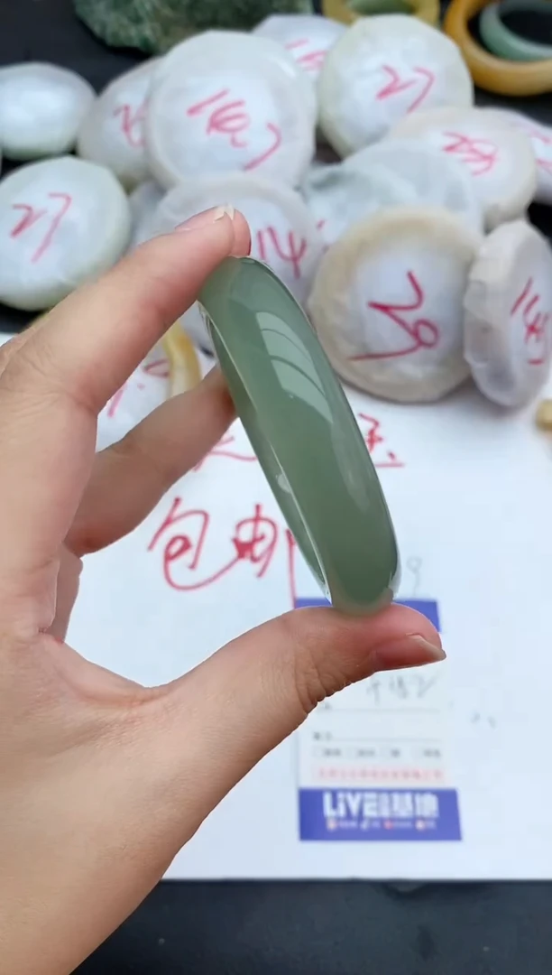 未镶嵌手镯石英质玉77+51/52