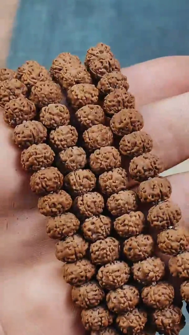 金刚菩提吊坠灰皮平细梅花尺寸9