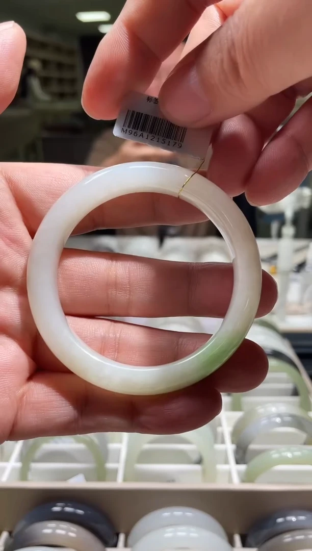 未镶嵌手镯和田玉54圈口 5179